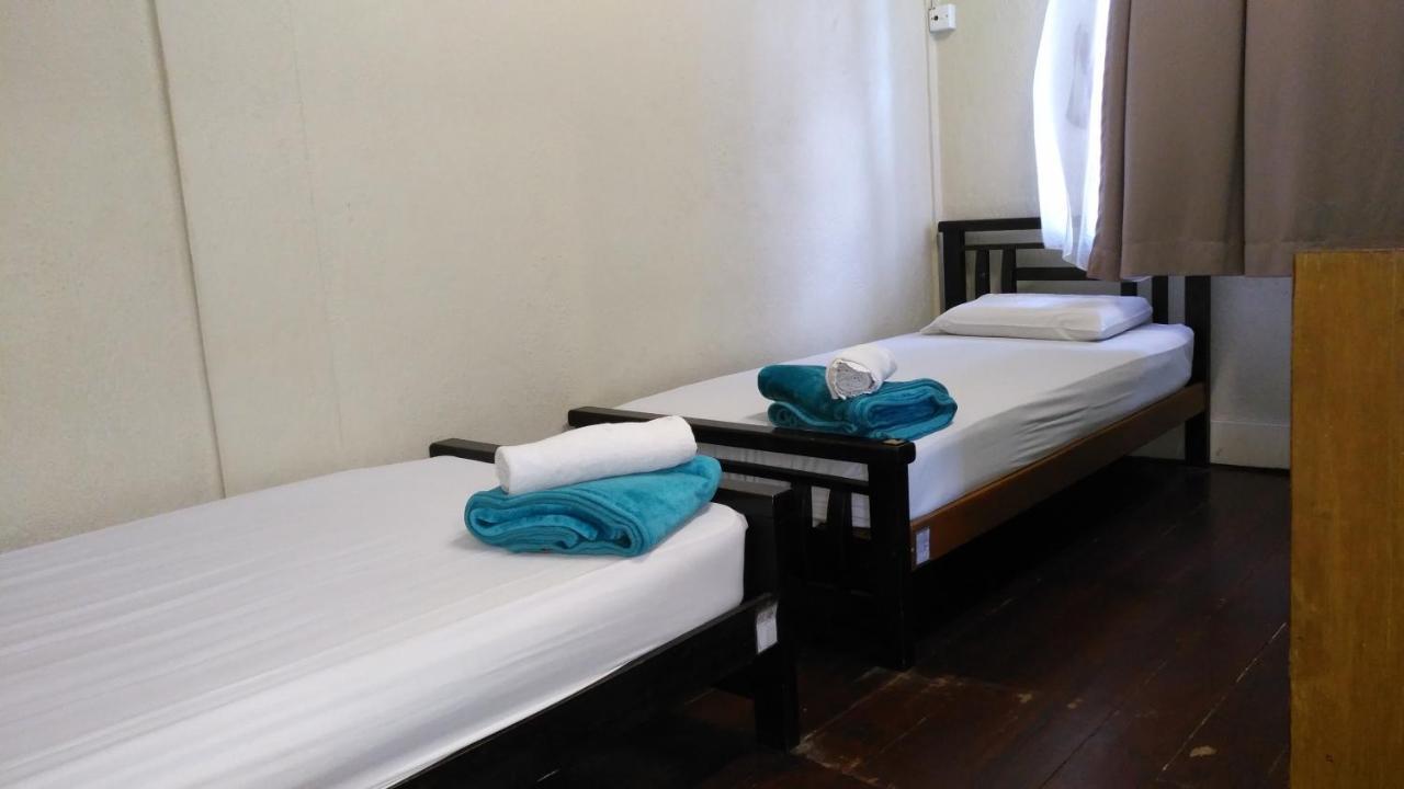 Auberge de jeunesse Borneo Backpackers à Kota Kinabalu Extérieur photo